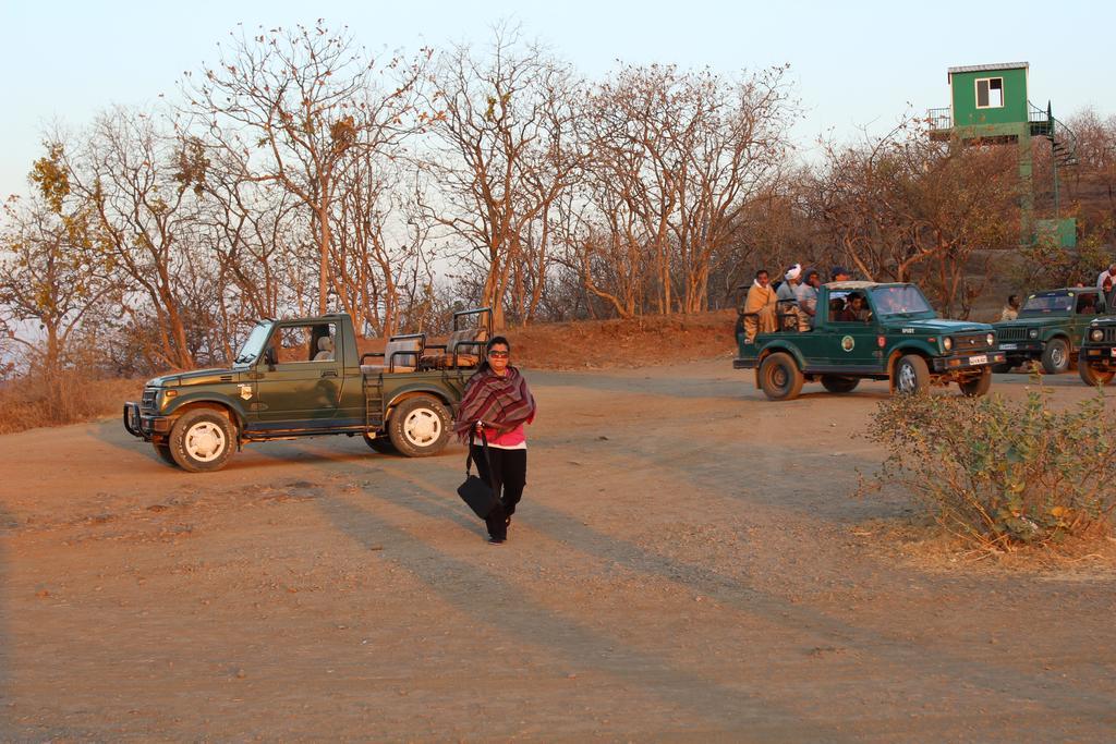 Gir Jungle Lodge Сасан-Джір Екстер'єр фото